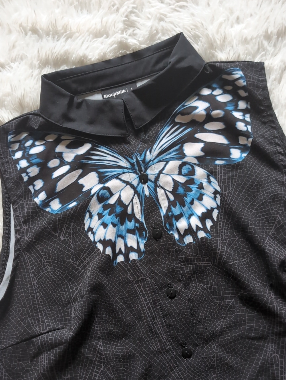 Blackmilk Butterfly & Insect Wing Queen B Business Time Button Up Shirt Large - Picture 5 of 10